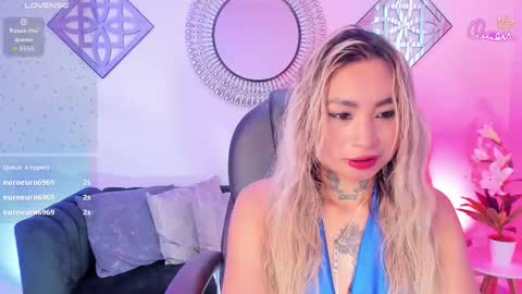 mystic_nova_ online show from March 25, 11:28 am