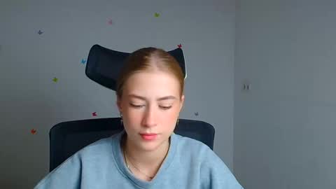 Snapshot of mysticemeli chatting on September 25, 11:39 am Emelie online show from September 25, 11:39 am