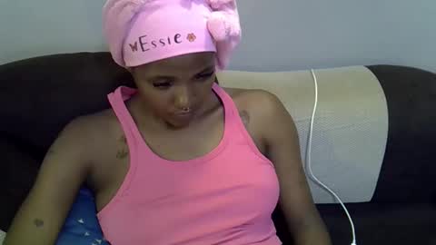 Cupcake online show from May 8, 11:38 am