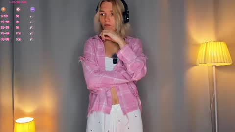 Olivia or just olive online show from July 22, 7:16 pm