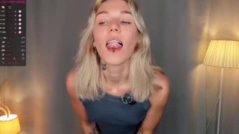 Olivia or just olive online show from June 24, 7:54 pm
