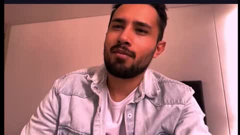 Hi Im Axel online show from January 16, 8:51 pm