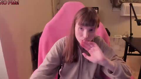 Snapshot of nacmar chatting on September 17, 1:03 pm Natalie Marlo online show from September 17, 1:03 pm