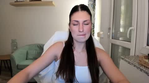 Nadiaaa006 online show from March 3, 6:24 pm