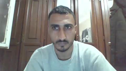 V online show from February 25, 4:57 pm