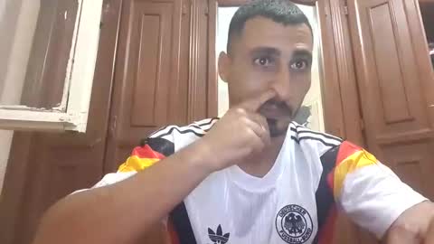 V online show from November 19, 3:44 pm