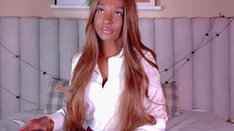  VICTORIA  online show from February 17, 8:08 pm