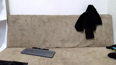 nahomy_rous777 online show from March 3, 12:34 pm