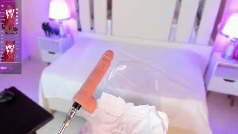 Nahomy Roberts online show from September 10, 1:34 pm