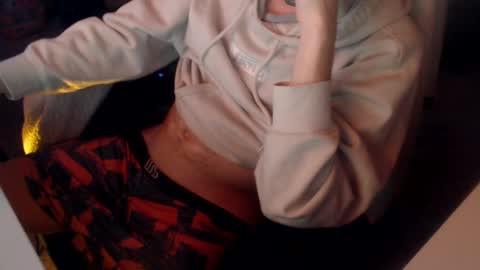 Drew online show from September 25, 4:30 am