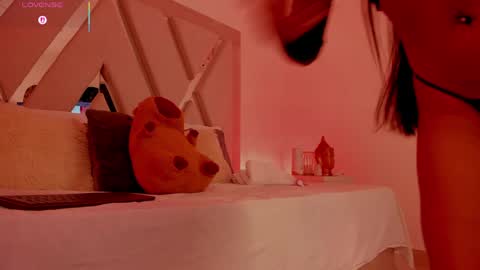 INSTAGRAM  m2221     online show from April 7, 10:39 am