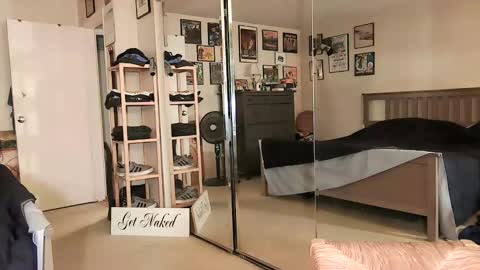 nakedmonkey online show from May 16, 8:51 pm