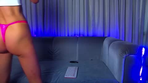 Snapshot of nally_ferrari chatting on September 9, 1:27 am Nally online show from September 9, 1:27 am