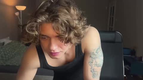 Georges online show from February 17, 9:00 pm