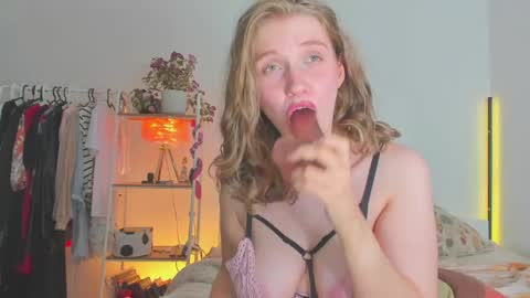 Agnes online show from May 13, 9:02 pm