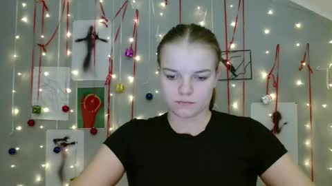 Nana online show from November 6, 8:17 am