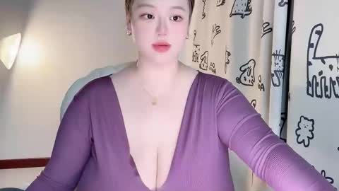 Snapshot of nanabigbobo chatting on October 12, 4:43 pm nanabigbobo online show from October 12, 4:43 pm