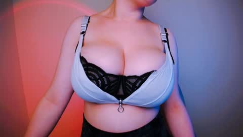 your candy  online show from December 11, 3:37 pm