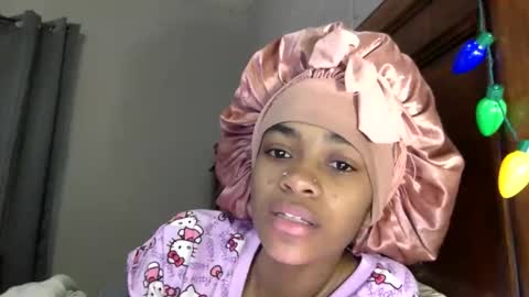 nanaonn online show from February 11, 4:33 pm