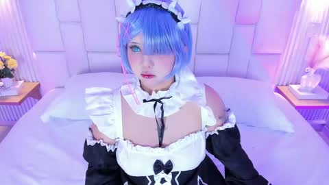 NanaOsaky online show from April 14, 12:30 pm