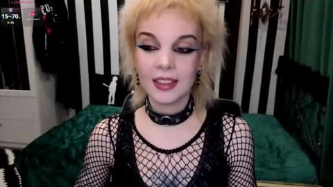 Nancy online show from October 31, 12:00 am