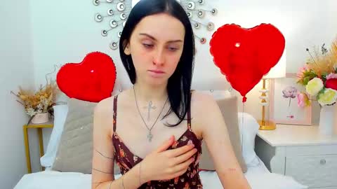 Nancy online show from February 15, 1:32 pm