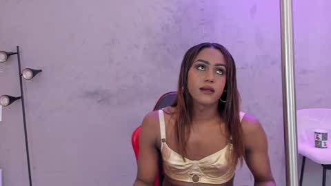 Naomi Blair online show from April 16, 5:18 am