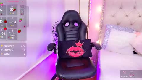 Snapshot of naomi_star8 chatting on October 8, 10:48 pm naomi_star8 online show from October 8, 10:48 pm