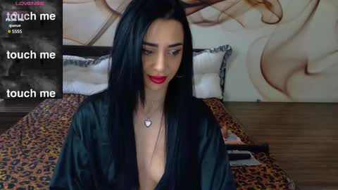 Snapshot of naomiscarlett chatting on February 26, 8:28 am NaomiScarlett online show from February 26, 8:28 am
