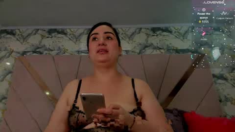 Naomy online show from April 4, 8:05 pm