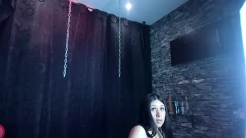 Snapshot of naomyangel chatting on October 20, 11:37 am naomy online show from October 20, 11:37 am