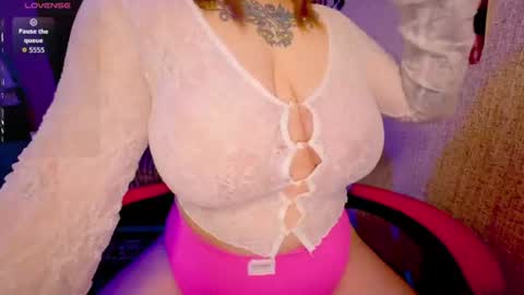 Naomy Rey online show from July 21, 5:59 pm