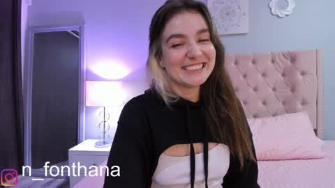 Snapshot of nashlyfontanna chatting on December 27, 2:12 pm Nashly Fontana online show from December 27, 2:12 pm