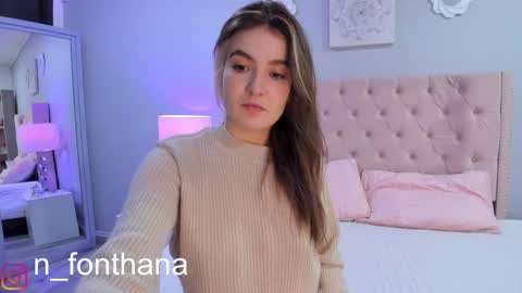 Snapshot of nashlyfontanna chatting on February 5, 2:05 pm Nashly Fontana online show from February 5, 2:05 pm