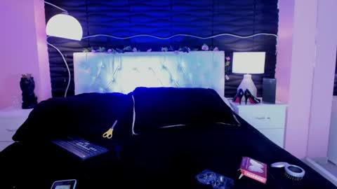 Maira online show from July 9, 10:47 pm
