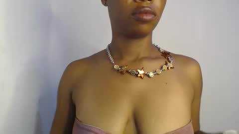 nasty_bella22 online show from May 13, 7:45 pm