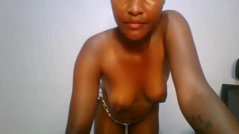 Caren online show from November 13, 3:26 pm