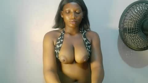 Nastybadgirlxx online show from May 12, 9:13 pm