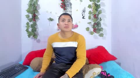 nataliaandjulliam online show from February 15, 6:48 am