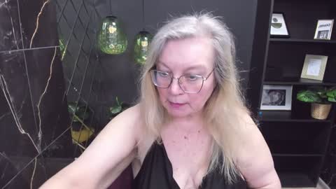Snapshot of natalicloud chatting on February 7, 7:38 pm NataliCloud online show from February 7, 7:38 pm