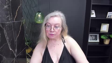 Snapshot of natalicloud chatting on February 22, 1:57 pm NataliCloud online show from February 22, 1:57 pm