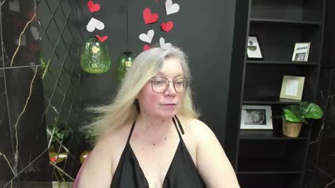 Snapshot of natalicloud chatting on February 18, 4:14 pm NataliCloud online show from February 18, 4:14 pm