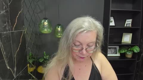 Snapshot of natalicloud chatting on October 3, 1:30 pm NataliCloud online show from October 3, 1:30 pm