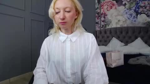 Natalie online show from March 10, 6:49 am