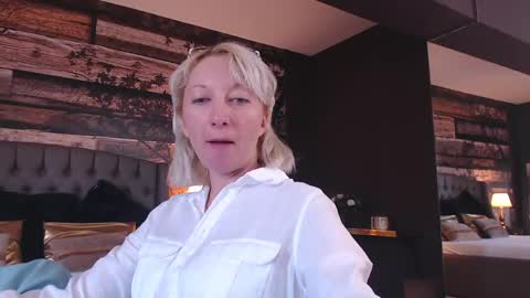 Natalie online show from May 7, 2:02 pm