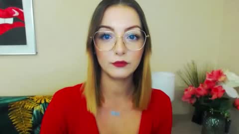 Snapshot of natalie_live chatting on February 12, 7:13 am NatalieSexy online show from February 12, 7:13 am