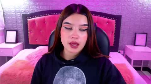 natalie  online show from October 3, 3:15 am