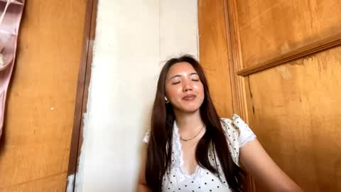 Emma online show from April 11, 7:45 am