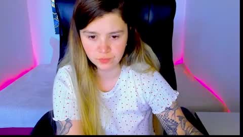 natalisecret online show from May 9, 10:43 am