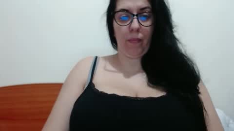 Snapshot of natally565656 chatting on February 1, 8:50 am natally online show from February 1, 8:50 am